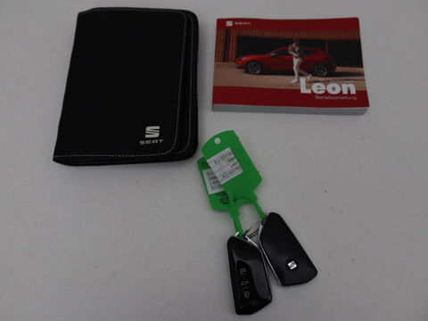 SEAT Leon 1.4 TSI e-Hybrid PHEV | Stoel & stuurverwarming | Leder/Alcantara | Carplay | Camera | Navigatie | Memory | Park Assist | Full LED