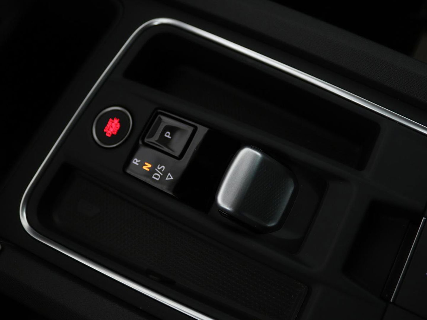 SEAT Leon 1.4 TSI e-Hybrid PHEV | Stoel & stuurverwarming | Leder/Alcantara | Carplay | Camera | Navigatie | Memory | Park Assist | Full LED