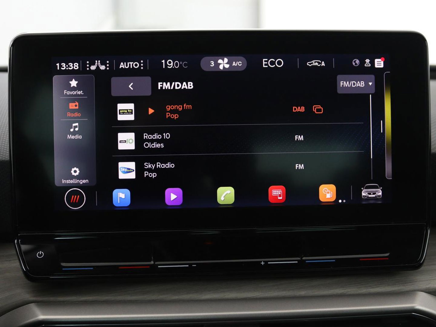 SEAT Leon 1.4 TSI e-Hybrid PHEV | Stoel & stuurverwarming | Leder/Alcantara | Carplay | Camera | Navigatie | Memory | Park Assist | Full LED