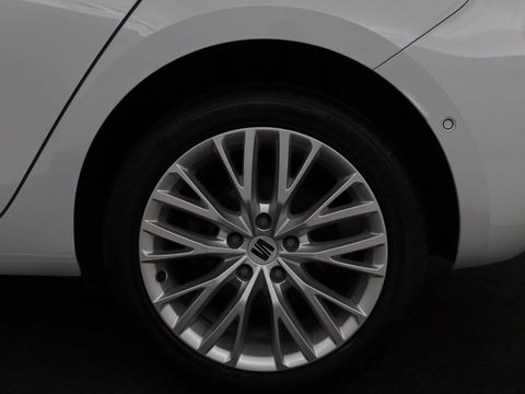 SEAT Leon 1.4 TSI e-Hybrid PHEV | Stoel & stuurverwarming | Leder/Alcantara | Carplay | Camera | Navigatie | Memory | Park Assist | Full LED