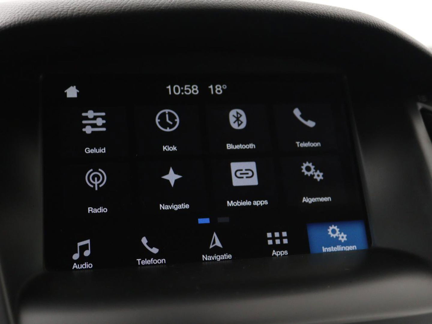 Ford Focus 1.0 EcoBoost 140pk ST-Line | Stoel & stuurverwarming | Xenon | Carplay | Navigatie | Climate control | Parkeerhulp | Cruise control