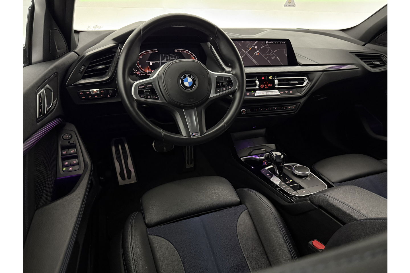 BMW 1-serie 118i M Sport LED Camera Carplay Sfeerverl. Clima Cruise Virtual Navi PDC 18"LMV