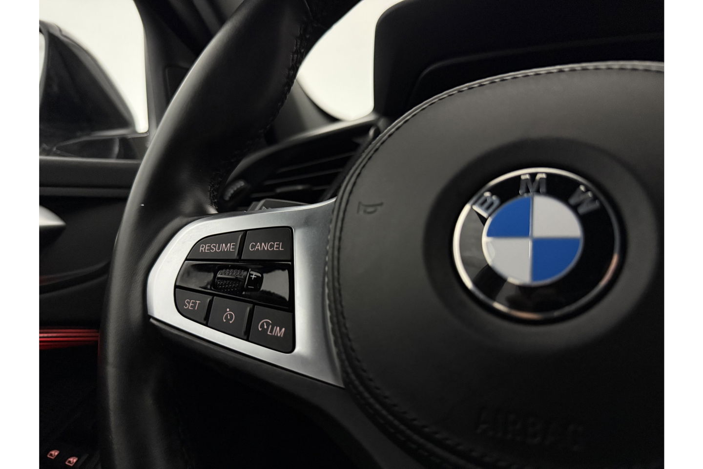 BMW 1-serie 118i M Sport LED Camera Carplay Sfeerverl. Clima Cruise Virtual Navi PDC 18"LMV