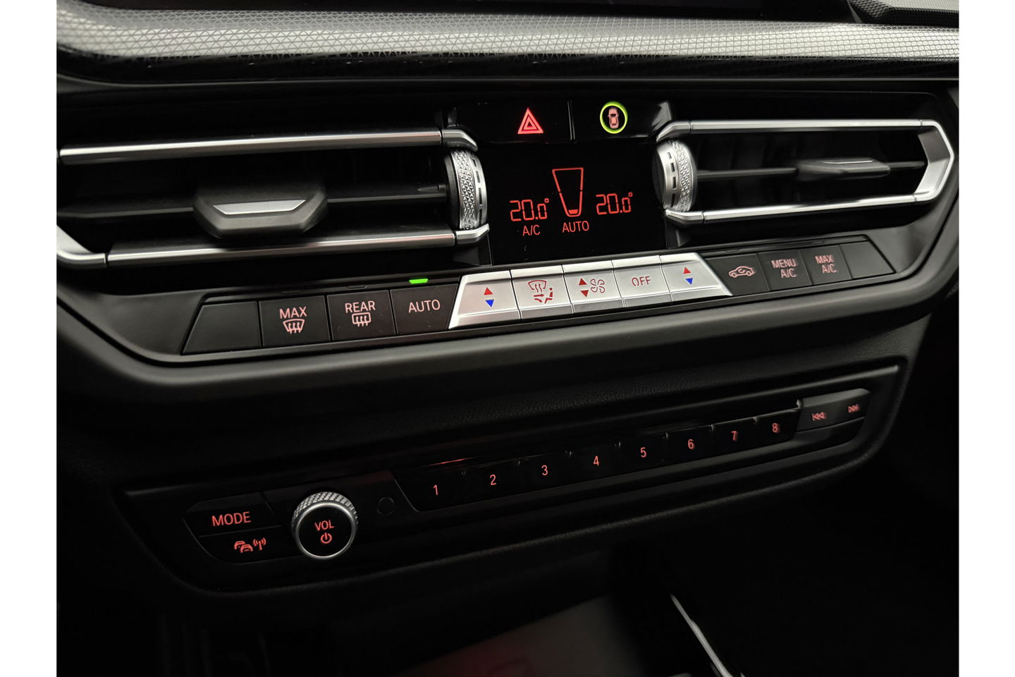 BMW 1-serie 118i M Sport LED Camera Carplay Sfeerverl. Clima Cruise Virtual Navi PDC 18"LMV