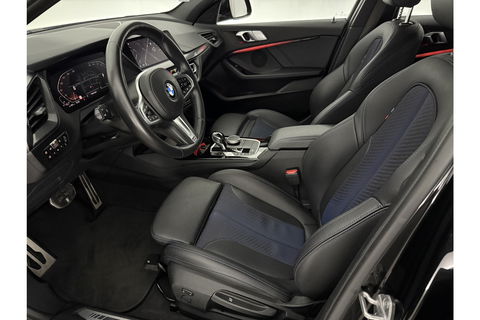 BMW 1-serie 118i M Sport LED Camera Carplay Sfeerverl. Clima Cruise Virtual Navi PDC 18"LMV