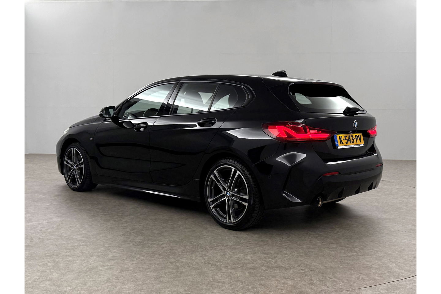 BMW 1-serie 118i M Sport LED Camera Carplay Sfeerverl. Clima Cruise Virtual Navi PDC 18"LMV