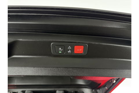 Peugeot 5008 1.2 PureTech GT-Line 7p 360 Camera Pano Virtual LED Sfeerverl. Trekhaak Carplay Cruise Clima 19"LMV Navi PDC