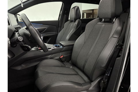 Peugeot 5008 1.2 PureTech GT-Line 7p 360 Camera Pano Virtual LED Sfeerverl. Trekhaak Carplay Cruise Clima 19"LMV Navi PDC