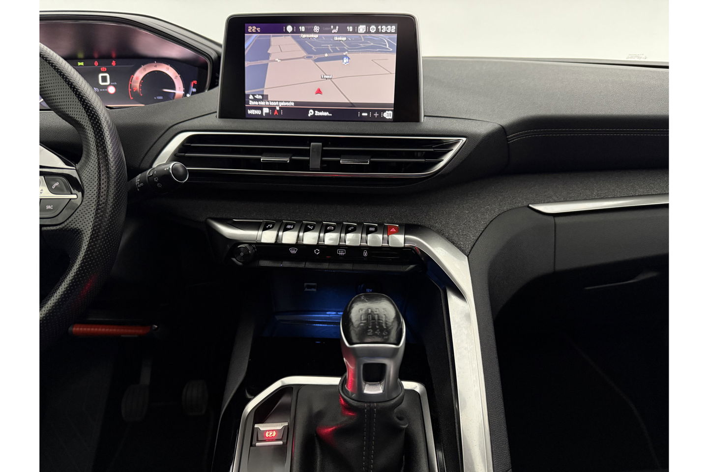Peugeot 5008 1.2 PureTech GT-Line 7p 360 Camera Pano Virtual LED Sfeerverl. Trekhaak Carplay Cruise Clima 19"LMV Navi PDC