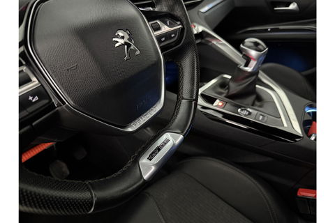 Peugeot 5008 1.2 PureTech GT-Line 7p 360 Camera Pano Virtual LED Sfeerverl. Trekhaak Carplay Cruise Clima 19"LMV Navi PDC