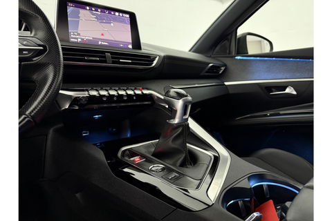 Peugeot 5008 1.2 PureTech GT-Line 7p 360 Camera Pano Virtual LED Sfeerverl. Trekhaak Carplay Cruise Clima 19"LMV Navi PDC