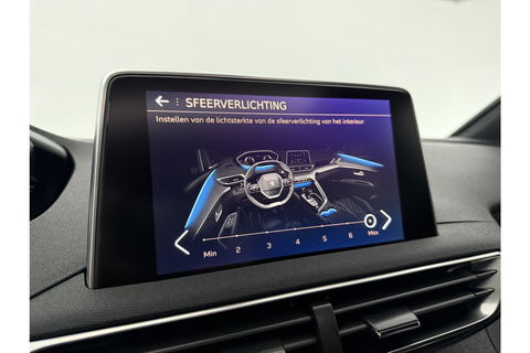 Peugeot 5008 1.2 PureTech GT-Line 7p 360 Camera Pano Virtual LED Sfeerverl. Trekhaak Carplay Cruise Clima 19"LMV Navi PDC