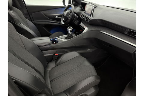 Peugeot 5008 1.2 PureTech GT-Line 7p 360 Camera Pano Virtual LED Sfeerverl. Trekhaak Carplay Cruise Clima 19"LMV Navi PDC