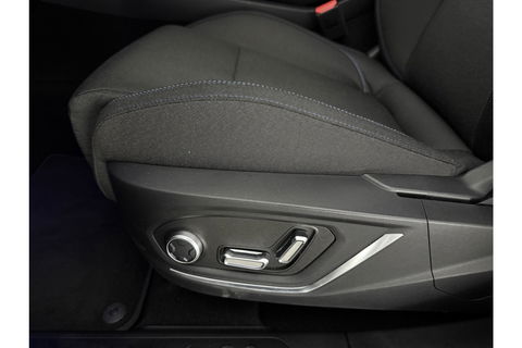 Lynk Co 01 1.5 262PK Hybride 360Camera Pano LED Sfeerverl. Virtual Carplay ACC Clima Memory Navi 20"LMV Winterpack!