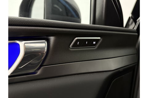 Lynk Co 01 1.5 262PK Hybride 360Camera Pano LED Sfeerverl. Virtual Carplay ACC Clima Memory Navi 20"LMV Winterpack!