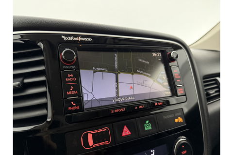 Mitsubishi Outlander 2.0 PHEV Hybride 360 Camera LED Clima Navigatie Leder 18"LMV