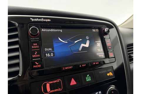 Mitsubishi Outlander 2.0 PHEV Hybride 360 Camera LED Clima Navigatie Leder 18"LMV