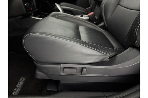 Mitsubishi Outlander 2.0 PHEV Hybride 360 Camera LED Clima Navigatie Leder 18"LMV