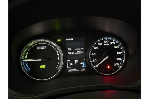 Mitsubishi Outlander 2.0 PHEV Hybride 360 Camera LED Clima Navigatie Leder 18"LMV