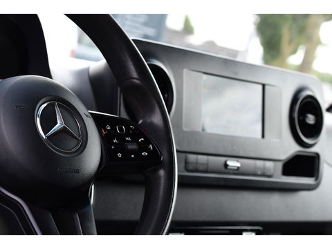 Mercedes-Benz Sprinter 314 2.2 CDI L2H2 Black Edition Camera, Cruise, 3500KG Trekhaak, Carplay, Automaat, Mbux, 143PK, NAVI, Uniek!