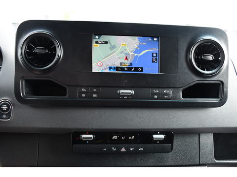 Mercedes-Benz Sprinter 314 2.2 CDI L2H2 Black Edition Camera, Cruise, 3500KG Trekhaak, Carplay, Automaat, Mbux, 143PK, NAVI, Uniek!