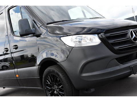 Mercedes-Benz Sprinter 314 2.2 CDI L2H2 Black Edition Camera, Cruise, 3500KG Trekhaak, Carplay, Automaat, Mbux, 143PK, NAVI, Uniek!