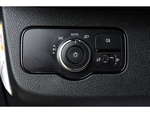 Mercedes-Benz Sprinter 314 2.2 CDI L2H2 Black Edition Camera, Cruise, 3500KG Trekhaak, Carplay, Automaat, Mbux, 143PK, NAVI, Uniek!