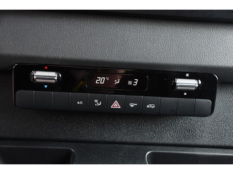 Mercedes-Benz Sprinter 314 2.2 CDI L2H2 Black Edition Camera, Cruise, 3500KG Trekhaak, Carplay, Automaat, Mbux, 143PK, NAVI, Uniek!
