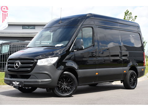 Mercedes-Benz Sprinter 314 2.2 CDI L2H2 Black Edition Camera, Cruise, 3500KG Trekhaak, Carplay, Automaat, Mbux, 143PK, NAVI, Uniek!