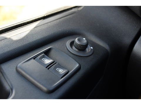 Fiat Talento 2.0 MultiJet L2H1 PB Edition Cruise, Carplay, Sensoren, 145PK, Sensoren, Airco, Multimedia, NAVI, Uniek!