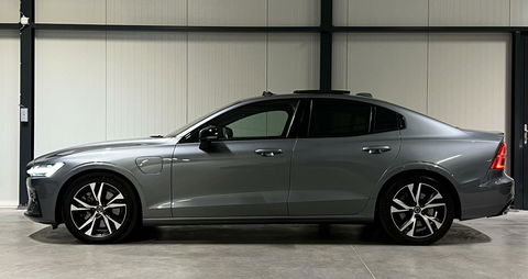 Volvo S60 2.0 T8 AWD Twin Engine R-Design Pano Head-up NAP