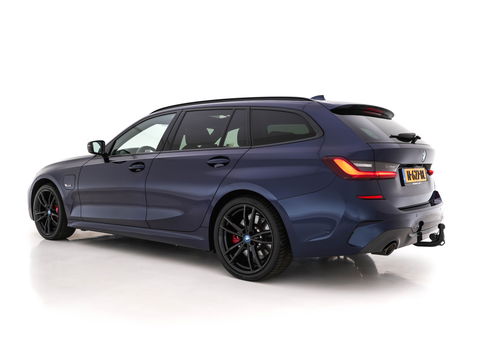 BMW 3 Serie Touring 330e Business Edition Plus M-Sportpack (INCL-BTW) *PANO | VERNASCA-FULL-LEATHER | HEAD-UP | FULL-LED | DIGI-COCKPIT | NAVI-FULLMAP | HEATED-SPORTSEATS | HIFI-SOUND | CAMERA | AMBIENT-LIGHT | TOWBAR | 19''ALU*