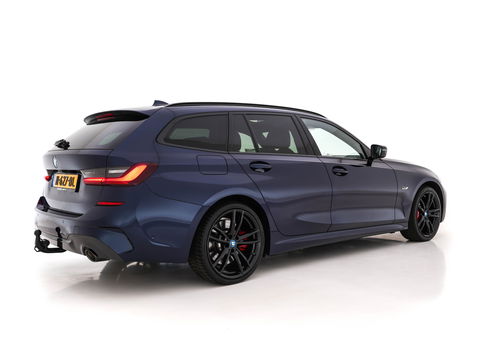 BMW 3 Serie Touring 330e Business Edition Plus M-Sportpack (INCL-BTW) *PANO | VERNASCA-FULL-LEATHER | HEAD-UP | FULL-LED | DIGI-COCKPIT | NAVI-FULLMAP | HEATED-SPORTSEATS | HIFI-SOUND | CAMERA | AMBIENT-LIGHT | TOWBAR | 19''ALU*