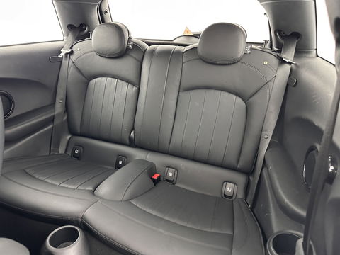 MINI Mini Electric Yours 33 kWh [ 3-Fase ] (INCL-BTW) *PANO | LUXURY-LEATHER | HARMAN/KARDON-AUDIO | FULL-LED | KEYLESS | CAMERA | NAVI-FULLMAP | DIGI-COCKPIT | DAB | HEAD-UP | HEATED-SPORTSEATS | 17"ALU*