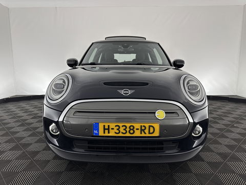 MINI Mini Electric Yours 33 kWh [ 3-Fase ] (INCL-BTW) *PANO | LUXURY-LEATHER | HARMAN/KARDON-AUDIO | FULL-LED | KEYLESS | CAMERA | NAVI-FULLMAP | DIGI-COCKPIT | DAB | HEAD-UP | HEATED-SPORTSEATS | 17"ALU*