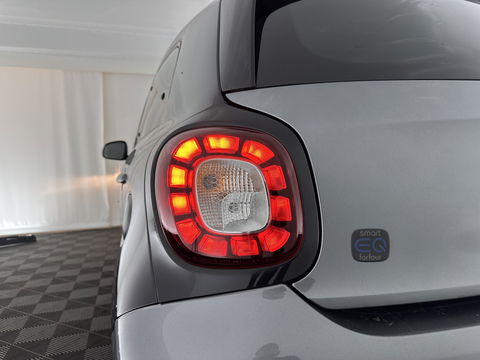 Smart Forfour EQ Business Solution 18 kWh [ 3-Fase ] ( INCL-BTW ) Aut. *FULL-LEATHER | NAVI-FULLMAP | HEATED-COMFORTSEATS | CRUISE | AIRCO | AMBIENT-LIGHT | 15''ALU*