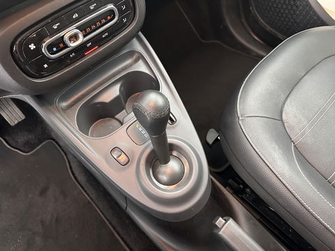 Smart Forfour EQ Business Solution 18 kWh [ 3-Fase ] ( INCL-BTW ) Aut. *FULL-LEATHER | NAVI-FULLMAP | HEATED-COMFORTSEATS | CRUISE | AIRCO | AMBIENT-LIGHT | 15''ALU*