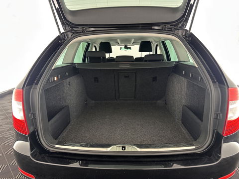 Škoda Superb Combi 1.6 TDI Active Business *NAVI-FULLMAP | AIRCO | PDC | AMUNDSEN-AUDIO | CRUISE | COMFORT-SEATS | 16''ALU*