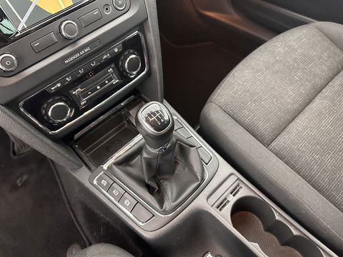 Škoda Superb Combi 1.6 TDI Active Business *NAVI-FULLMAP | AIRCO | PDC | AMUNDSEN-AUDIO | CRUISE | COMFORT-SEATS | 16''ALU*