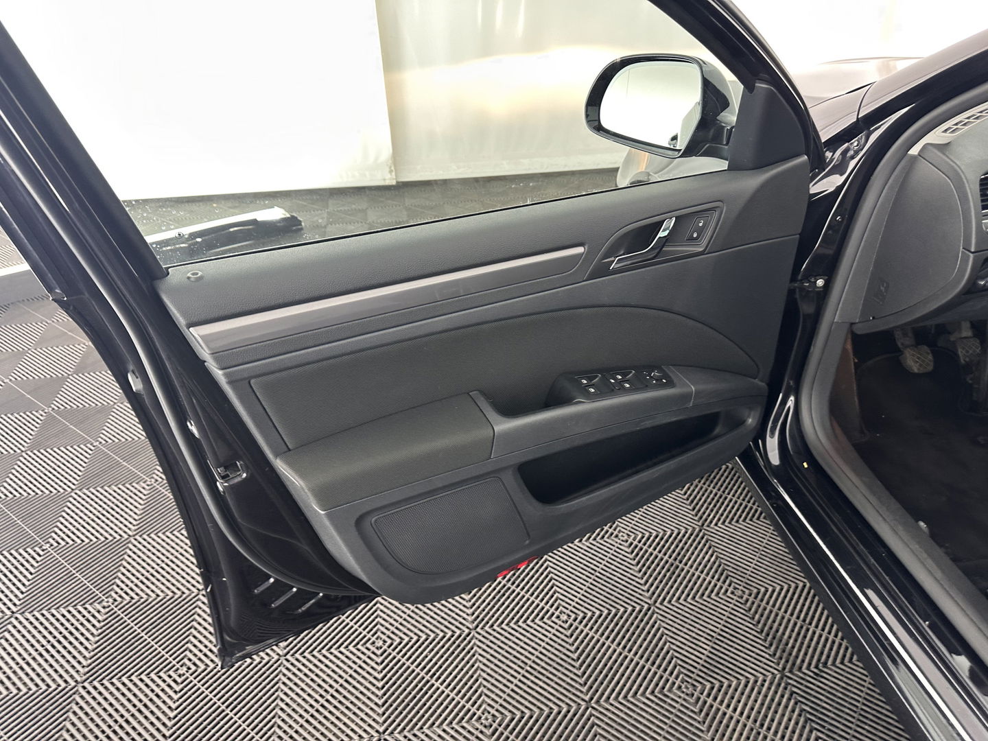 Škoda Superb Combi 1.6 TDI Active Business *NAVI-FULLMAP | AIRCO | PDC | AMUNDSEN-AUDIO | CRUISE | COMFORT-SEATS | 16''ALU*