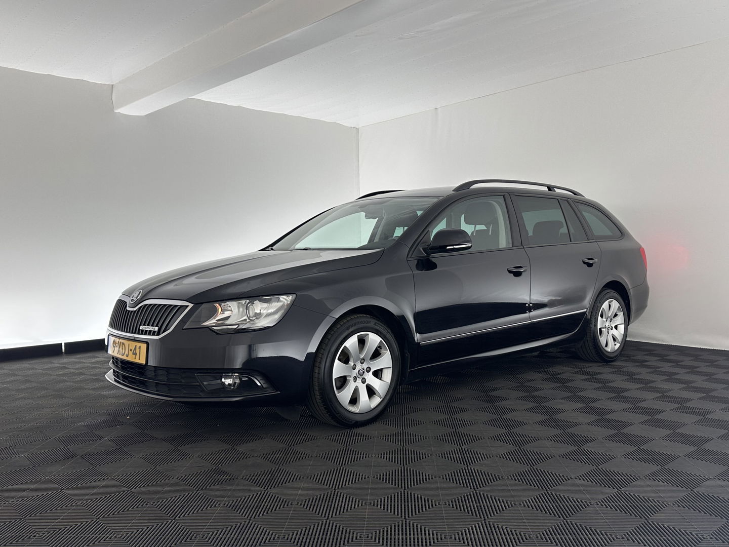 Škoda Superb Combi 1.6 TDI Active Business *NAVI-FULLMAP | AIRCO | PDC | AMUNDSEN-AUDIO | CRUISE | COMFORT-SEATS | 16''ALU*