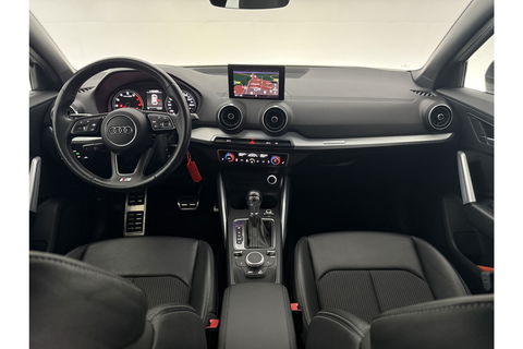 Audi Q2 35 TFSI CoD Sport S-line 150PK LED Clima Cruise Navigatie PDC 17''LMV