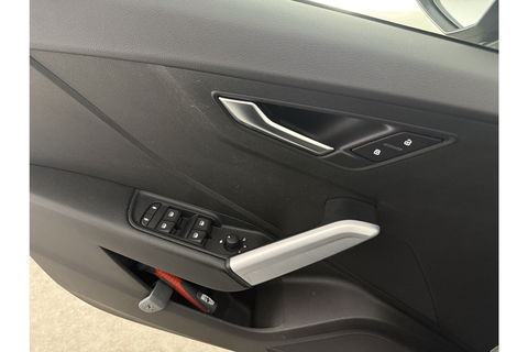 Audi Q2 35 TFSI CoD Sport S-line 150PK LED Clima Cruise Navigatie PDC 17''LMV