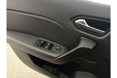 Renault Captur 1.0 TCe Zen Clima Carplay LED Trekhaak PDC 17"LMV Stoelverwarming