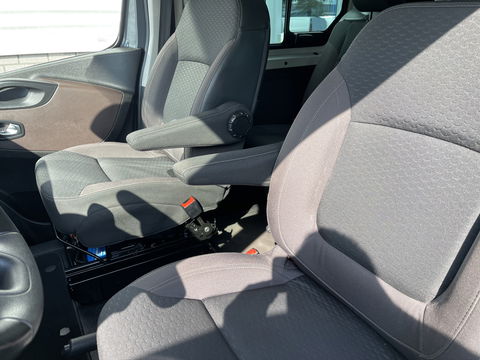 Fiat Talento 2.0 MultiJet 170pk automaat L2H1 SX DC 5 persoons / vaste prijs rijklaar € 23.950 ex btw / lease vanaf € 391 / dubbele schuifdeur / airco / cruise / navi / camera / trekhaak !