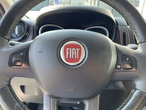 Fiat Talento 2.0 MultiJet 170pk automaat L2H1 SX DC 5 persoons / vaste prijs rijklaar € 23.950 ex btw / lease vanaf € 391 / dubbele schuifdeur / airco / cruise / navi / camera / trekhaak !