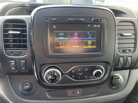 Fiat Talento 2.0 MultiJet 170pk automaat L2H1 SX DC 5 persoons / vaste prijs rijklaar € 23.950 ex btw / lease vanaf € 391 / dubbele schuifdeur / airco / cruise / navi / camera / trekhaak !