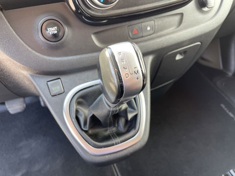 Fiat Talento 2.0 MultiJet 170pk automaat L2H1 SX DC 5 persoons / vaste prijs rijklaar € 23.950 ex btw / lease vanaf € 391 / dubbele schuifdeur / airco / cruise / navi / camera / trekhaak !