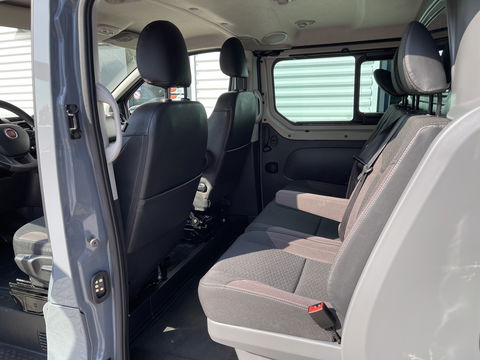 Fiat Talento 2.0 MultiJet 170pk automaat L2H1 SX DC 5 persoons / vaste prijs rijklaar € 23.950 ex btw / lease vanaf € 391 / dubbele schuifdeur / airco / cruise / navi / camera / trekhaak !