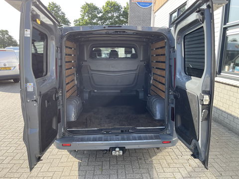 Fiat Talento 2.0 MultiJet 170pk automaat L2H1 SX DC 5 persoons / vaste prijs rijklaar € 23.950 ex btw / lease vanaf € 391 / dubbele schuifdeur / airco / cruise / navi / camera / trekhaak !